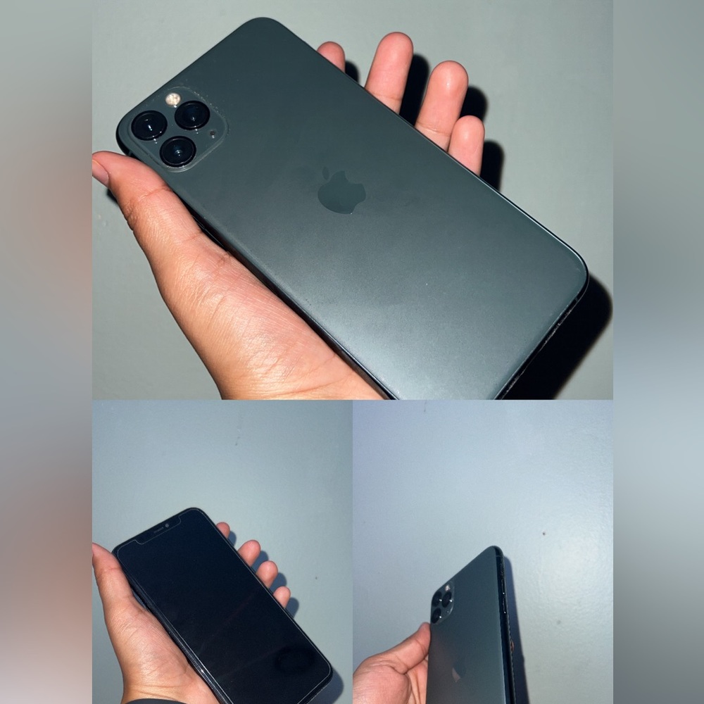 Selling iPhone 11 Pro Max. Color: Army green